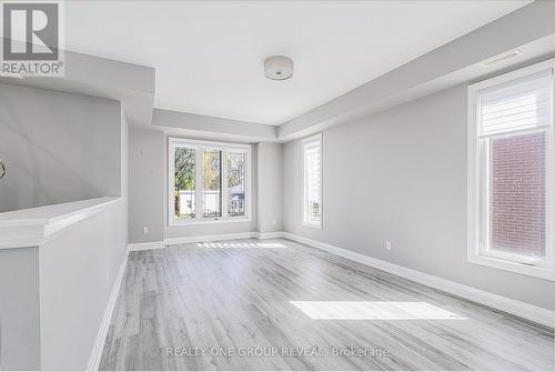 2 - 96 CROMWELL AVENUE , Oshawa, Ontario L1J 4T6 4