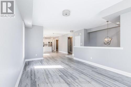 2 - 96 CROMWELL AVENUE , Oshawa, Ontario L1J 4T6 5