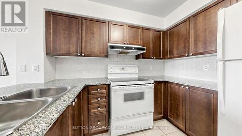 806 - 7 NORTH PARK ROAD , Vaughan, Ontario L4J 0C9 5