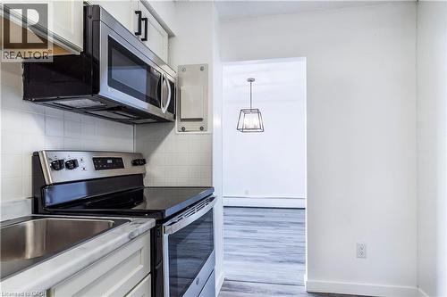 975 WARWICK Court Unit# 908 , Burlington, Ontario L7T 3Z7 3