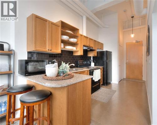 410 KING Street W Unit# 108 , Kitchener, Ontario N2G 1C3 5