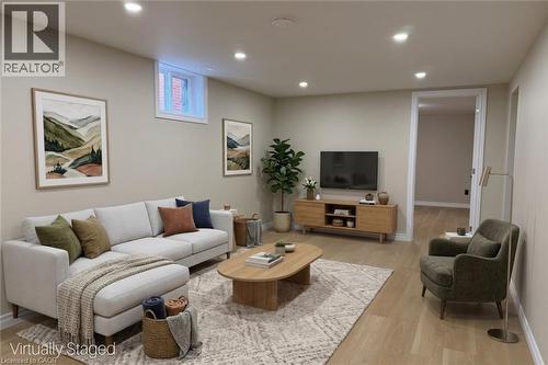 904 MAPLE Avenue Unit# Basement , Hamilton, Ontario L8K 1L4 4