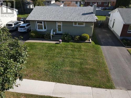 213 CEDAR AVENUE  Thunder Bay (Forest Park), ON P7B 4V4