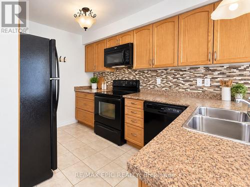 38 WYNDHAM CIRCLE , Georgina, Ontario L0E 1R0 4