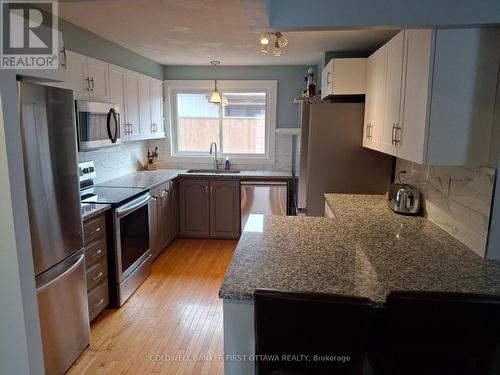 30 LANSFIELD WAY , Ottawa, Ontario K2G 3V8 5