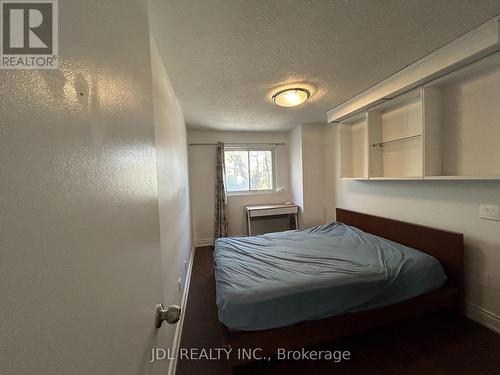 BEDROOM A 2ND FLOOR - 66 STONEHILL CRES CRESCENT , Toronto, Ontario M1W 2V3 4