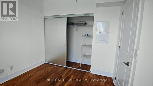 715 - 9199 YONGE STREET , Richmond Hill, Ontario L4C 1H7 5