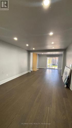 24 PIPERS GREEN AVENUE , Toronto, Ontario M1S 3J8 4