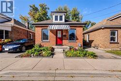 46 MAITLAND Street Brantford, ON N3S 6L1