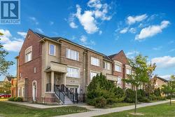 48 - 4985 SOUTHAMPTON DRIVE  Mississauga, ON L5M 8C6