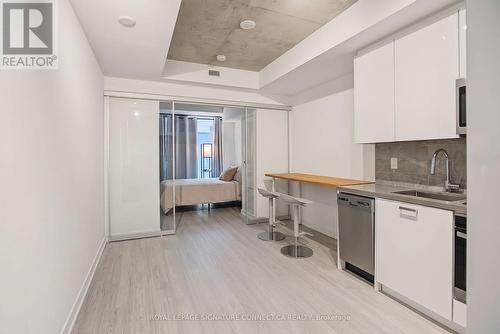 310 - 195 MCCAUL STREET , Toronto, Ontario M5T 1W6 3