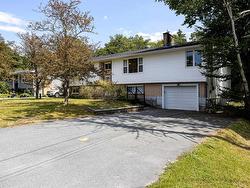 37 Theresa Court  Lake Echo, NS B3E 1B1