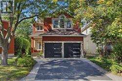 92 MARICONA WAY  Ottawa, ON K2T 1H3