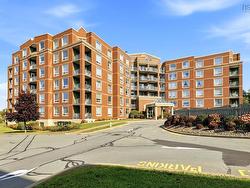210 10 Regency Park Drive  Halifax, NS B3S 1P2