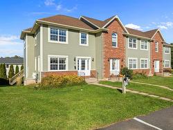 16 Edgeview Court Stratford, PE C0A 0H8