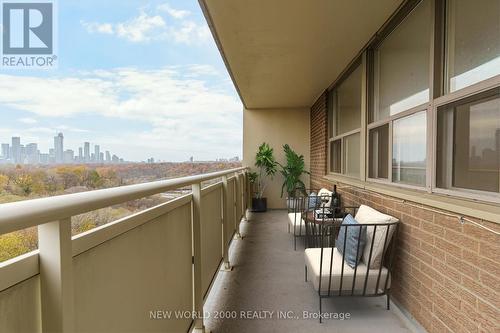 805 - 1010 BROADVIEW AVENUE , Toronto, Ontario M4K 2R8 2