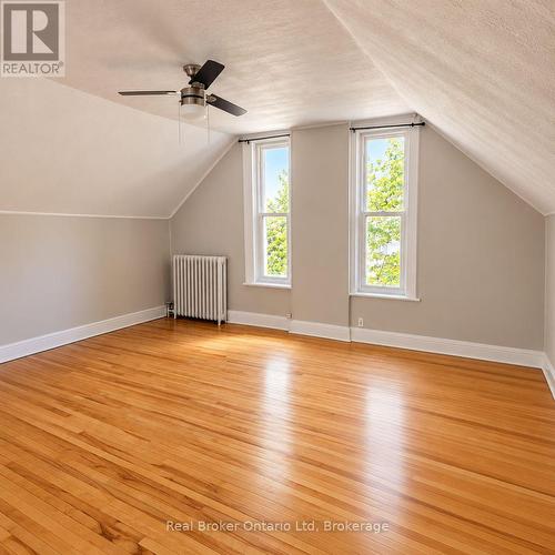 2 - 1154 4TH AVENUE E , Owen Sound, Ontario N4K 2P4 3