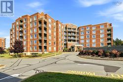 210 10 Regency Park Drive  Halifax, NS B3S 1P2