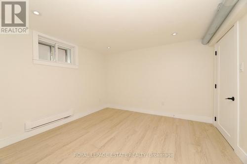 LOWER - 435 KINGSTON ROAD , Toronto, Ontario M4L 1V2 4