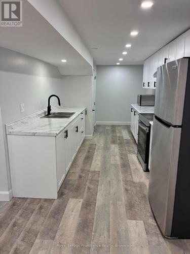 B - 44 NORTH PARK GARDENS , Belleville (Belleville Ward), Ontario K8P 2M3 3