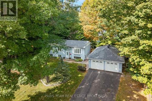 8 Pinecone Avenue, Tiny, ON 