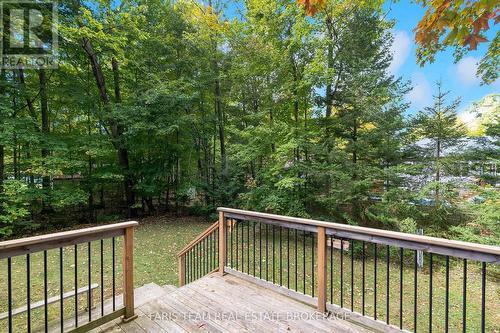 8 Pinecone Avenue, Tiny, ON 