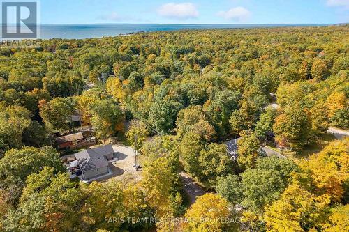 8 Pinecone Avenue, Tiny, ON 