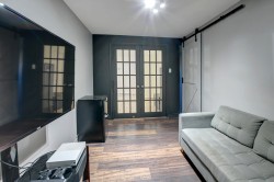 Salon - 