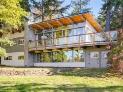 1648 Grant Rd Duncan, BC V9L 5N7