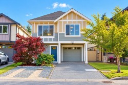 1205 Parkdale Creek Gdns Langford, BC V9B 4G9