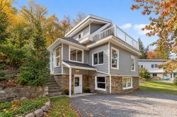 579 Ch. du Lac-Manitou S.  Ivry-Sur-Le-Lac, QC J8C 2Z7
