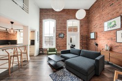 #302-1407 Government St Victoria, BC V8W 1Z1