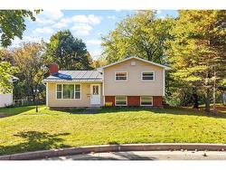 30 Fletcher CRT  Fredericton, NB E3A 4T4