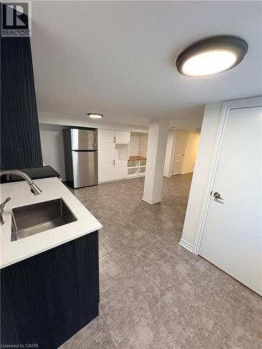 9 EAST 33RD Street Unit# LOWER , Hamilton, Ontario L8V 3S9 3