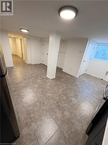 9 EAST 33RD Street Unit# LOWER , Hamilton, Ontario L8V 3S9 4