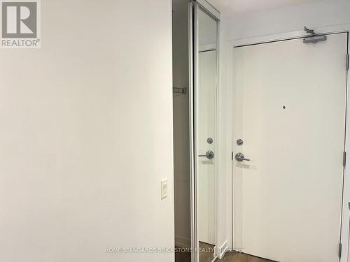 2605 - 898 PORTAGE PARKWAY , Vaughan, Ontario L4K 0J6 5