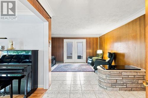 855 Mountainview Avenue, Ottawa, ON 