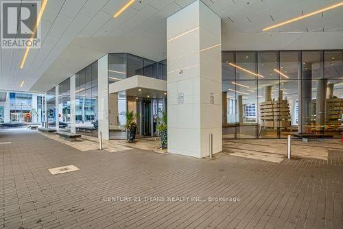 6606 - 100 HARBOUR STREET , Toronto, Ontario M5J 2T5 2