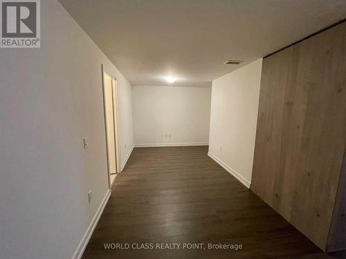 303 - 1 YORKVILLE AVENUE , Toronto, Ontario M4W 0B1 5