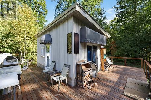 Trailer Bunkie - 2442 Champlain Road, Tiny, ON 