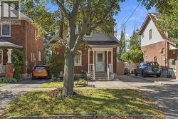 256 GROOMS AVENUE  Oshawa (O'Neill), ON L1G 4A3
