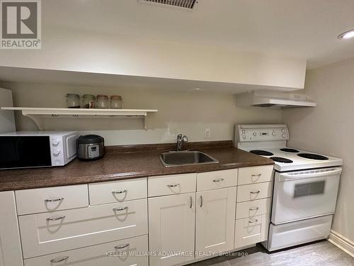 LOWER - 256 WOODBINE AVENUE , Toronto, Ontario M4L 3P2 5