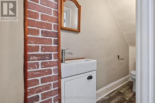 75 Eccles Street, Ottawa, ON 