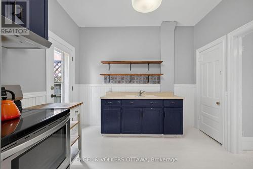 75 Eccles Street, Ottawa, ON 