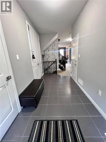 21 VIC CHAMBERS Place , Paris, Ontario N3L 0E6 2