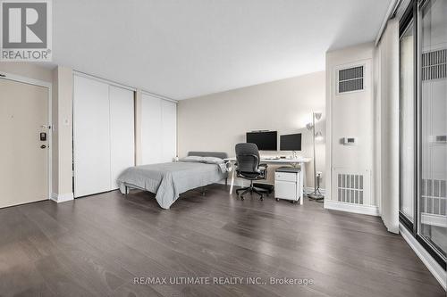 603 - 720 SPADINA AVENUE , Toronto, Ontario M5S 2T9 5