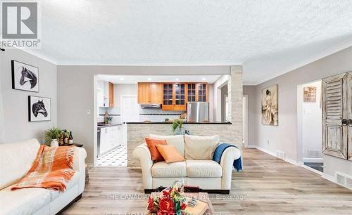 23 TODD ROAD , Toronto, Ontario M1S 2K1 5