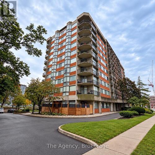 BOO2 - 2200 SHEROBEE ROAD , Mississauga (Cooksville), Ontario L5A 3Y3 3