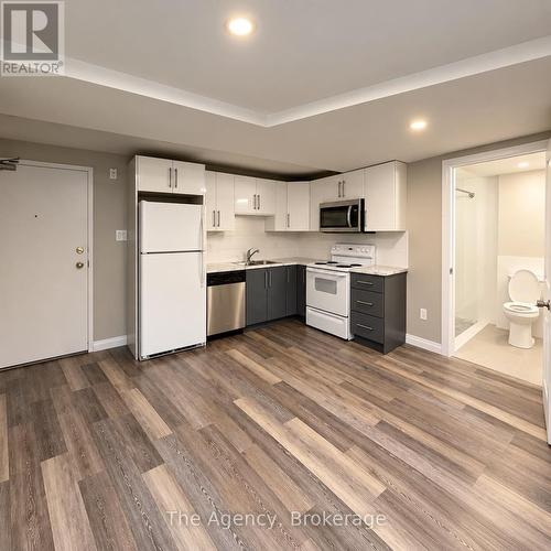 BOO2 - 2200 SHEROBEE ROAD , Mississauga (Cooksville), Ontario L5A 3Y3 5