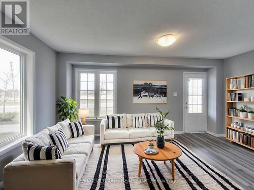 487 ROSSLAND ROAD E , Ajax, Ontario L1Z 0K8 4